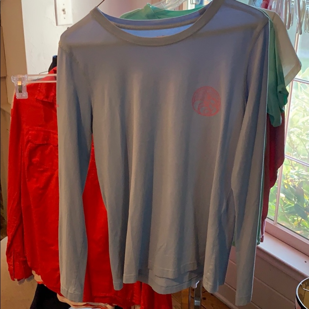 Vineyard Vines T Shirt